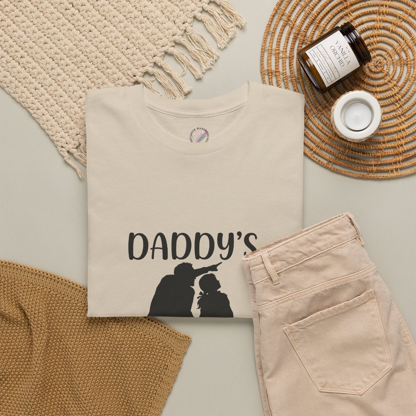 Daddy's Little Girl T-Shirt — Father Daughter Matching Tee, Cute Daddy's Little Girl Graphic Shirt for Dad Gifts & Family Photos